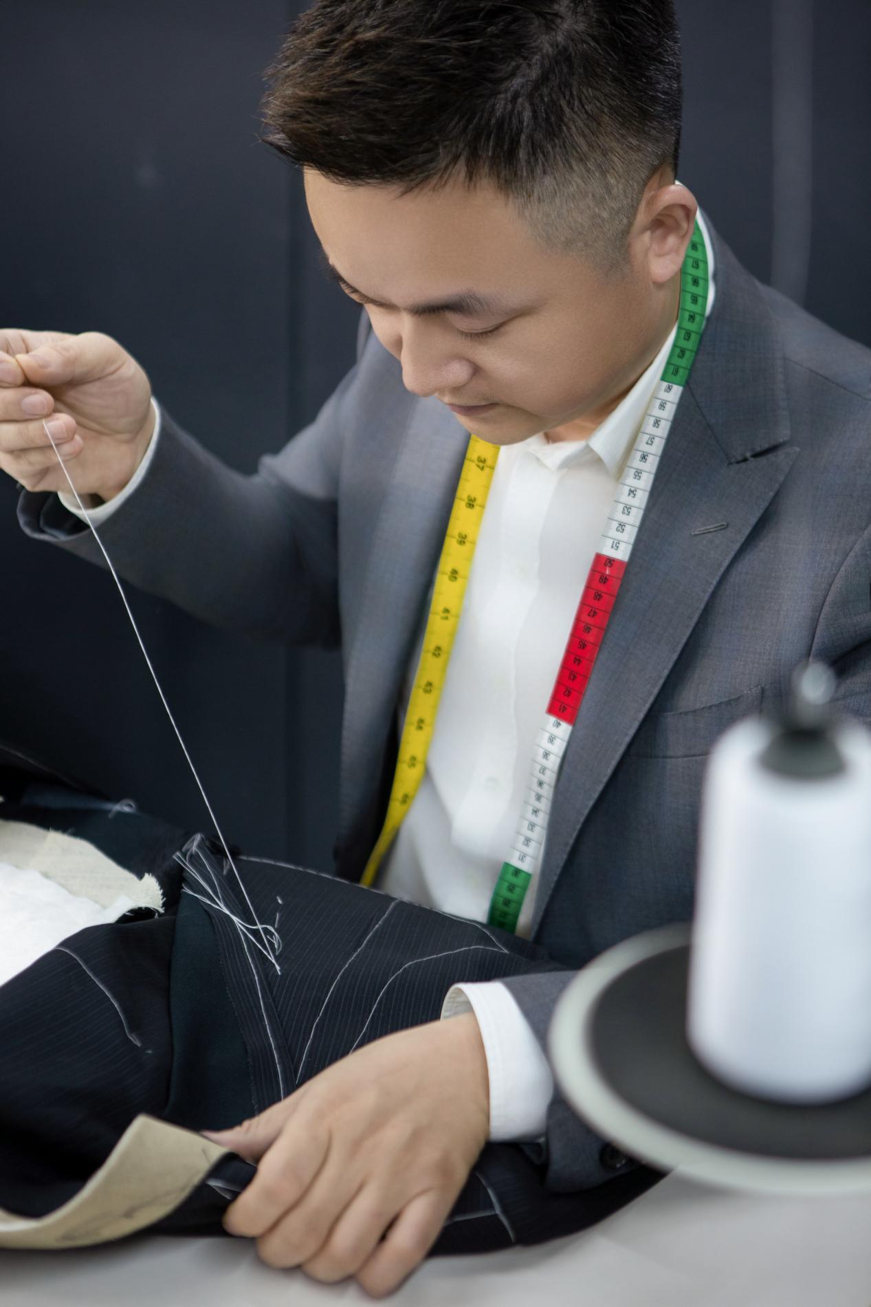 高端服裝設計合肥成衣一針一線縫出國際定單手工洋裝定制受年青人追捧(圖2)