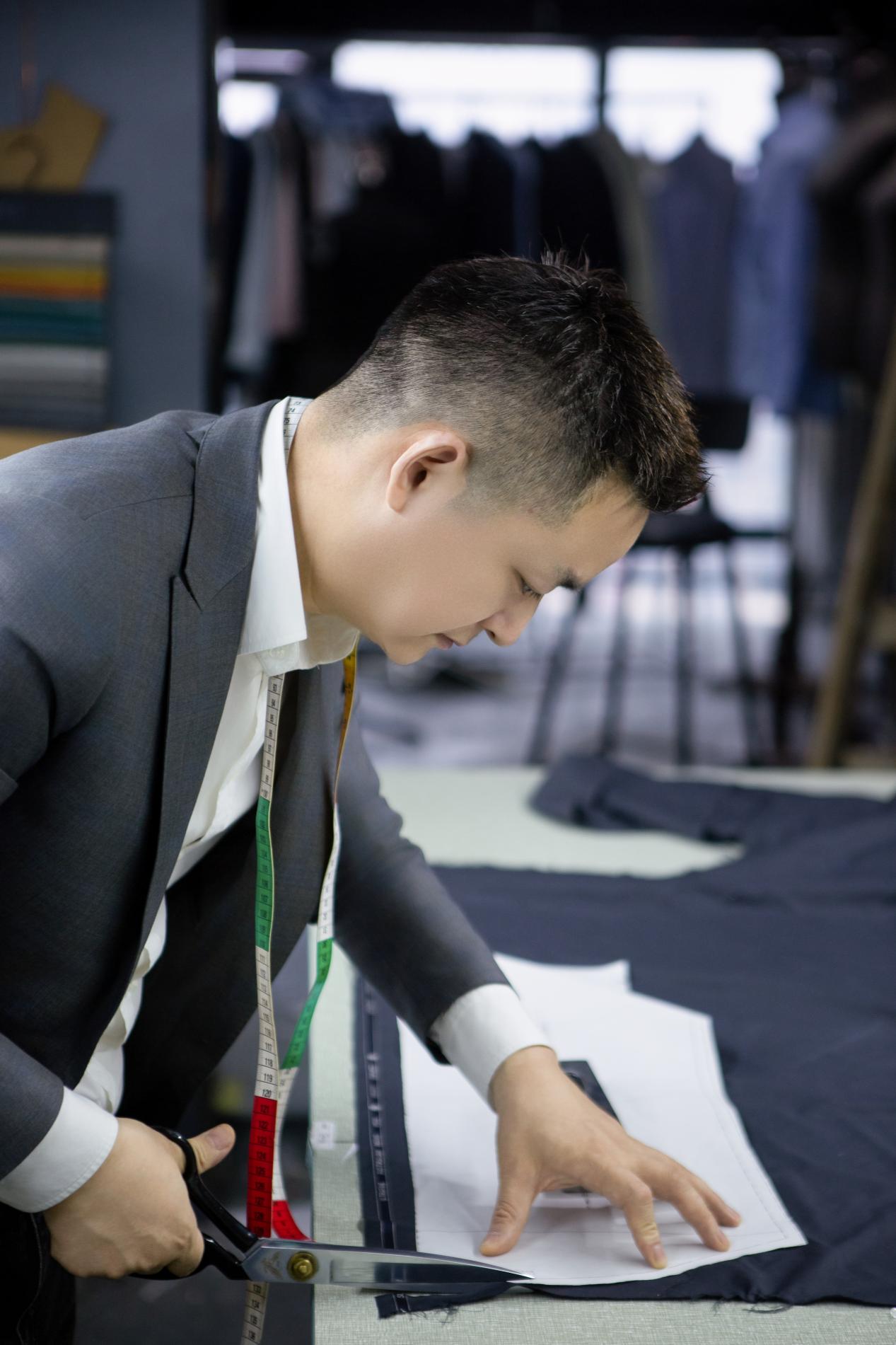 高端服裝設計合肥成衣一針一線縫出國際定單手工洋裝定制受年青人追捧(圖3)